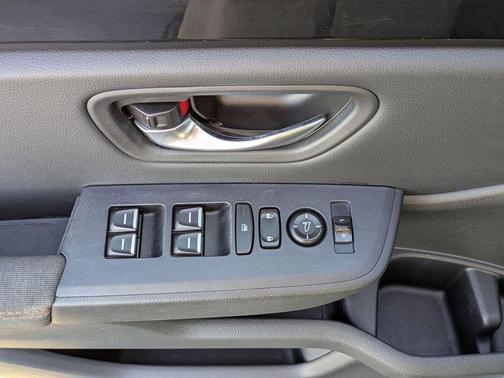 2023 Honda Pilot 2WD Sport