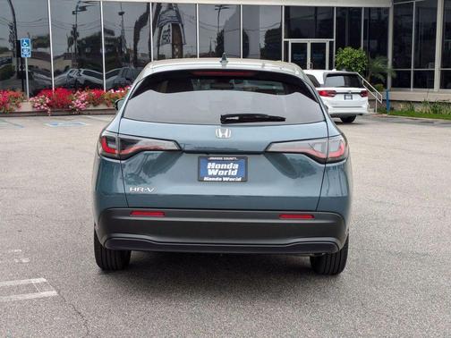 2026 Honda HR-V LX