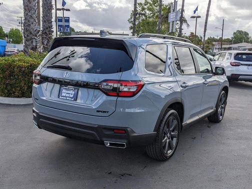 2025 Honda Pilot Sport