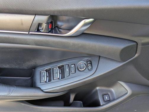 2018 Honda Accord Hybrid Base