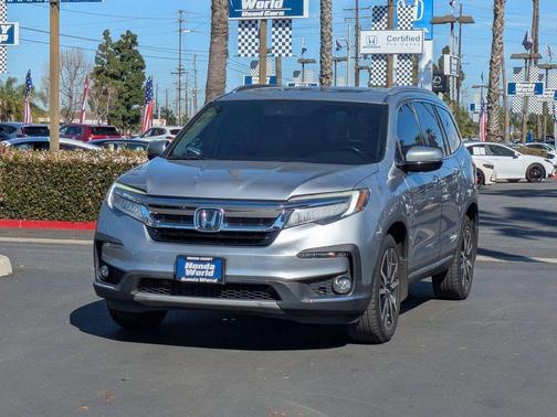 2019 Honda Pilot Touring 8-Passenger
