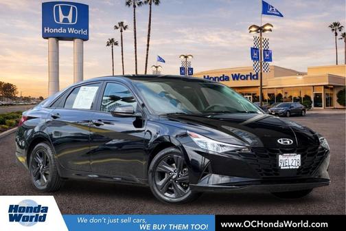Phantom Black 2021 Hyundai ELANTRA SEL