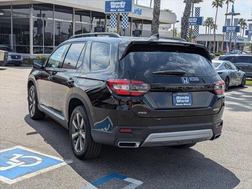 2025 Honda Pilot AWD TRG