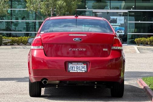 Sangria Red Metallic 2010 Ford Focus SEL