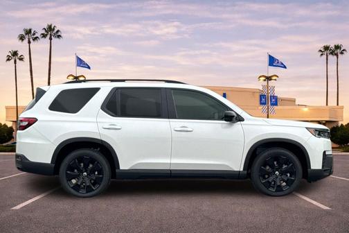 Platinum White Pearl 2026 Honda Pilot Black Edition