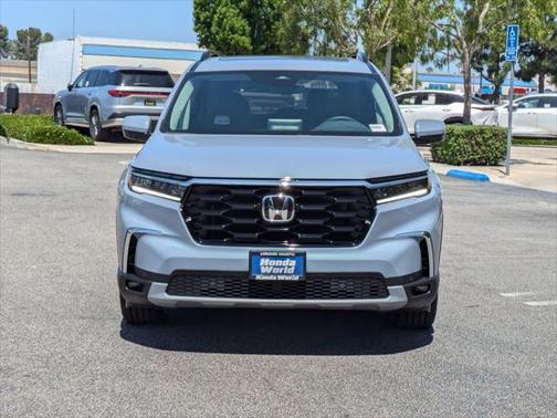 2025 Honda Pilot AWD TRG