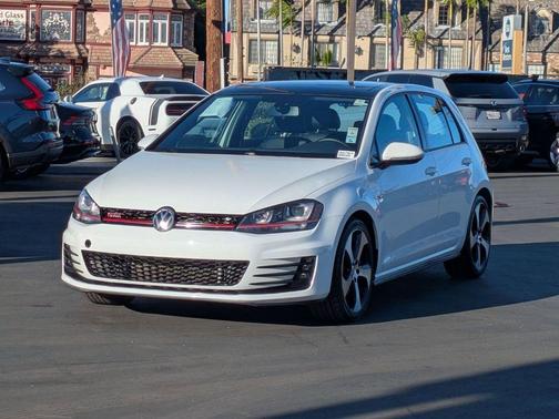 2016 Volkswagen Golf GTI 2.0T SE 4-Door