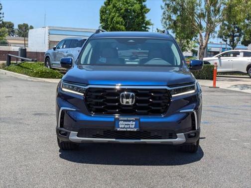 2025 Honda Pilot Touring 8-Passenger