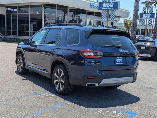 2025 Honda Pilot Touring 8-Passenger