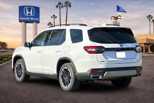 2026 Honda Pilot Touring 8-Passenger