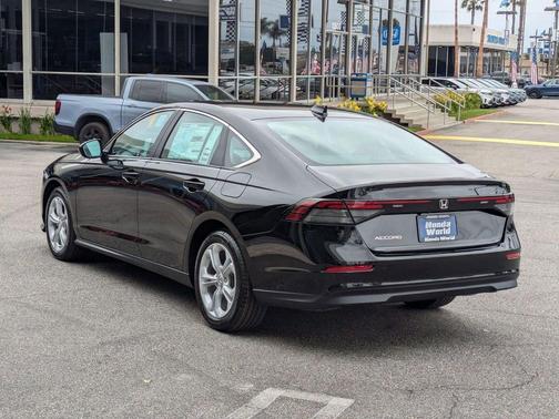 2025 Honda Accord LX 1.5T