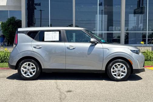 Steel Gray 2025 Kia Soul LX