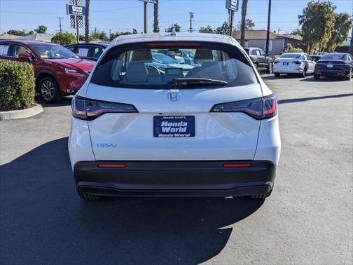 2025 Honda HR-V LX