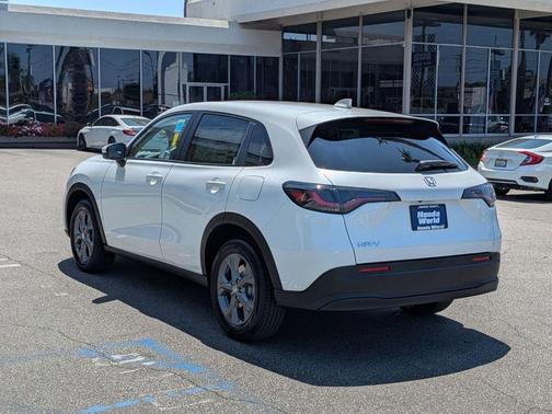 2026 Honda HR-V LX