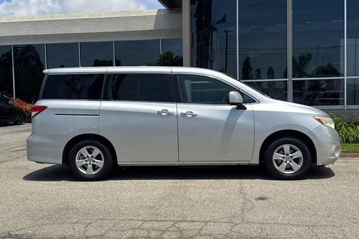Brilliant Silver 2015 Nissan Quest SV