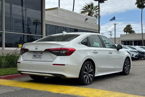 Platinum White Pearl 2024 Honda Civic EX