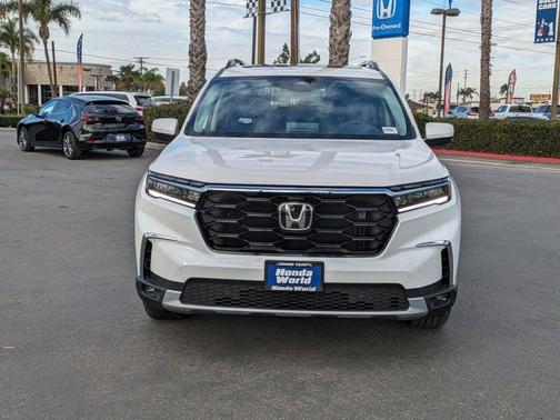 2025 Honda Pilot AWD TRG