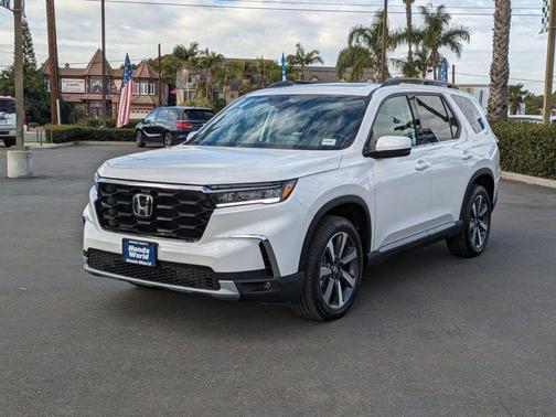 2025 Honda Pilot AWD TRG