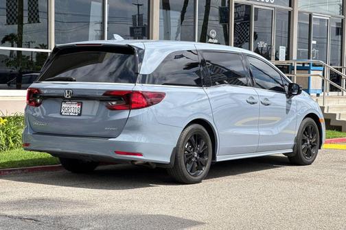 Sonic Gray Pearl 2023 Honda Odyssey Sport