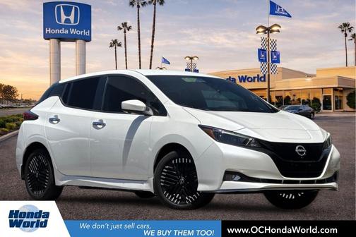 Pearl White Tricoat 2023 Nissan Leaf SV PLUS 60 kWh