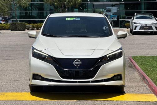 Pearl White Tricoat 2023 Nissan Leaf SV PLUS 60 kWh