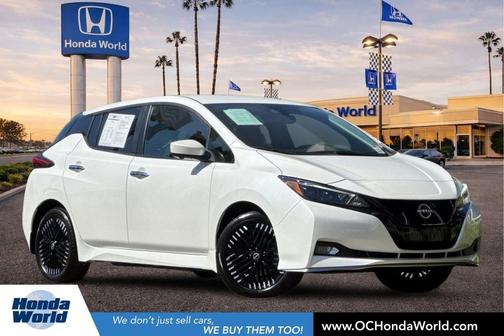 Pearl White Tricoat 2023 Nissan Leaf SV PLUS 60 kWh