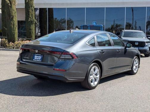2025 Honda Accord LX 1.5T