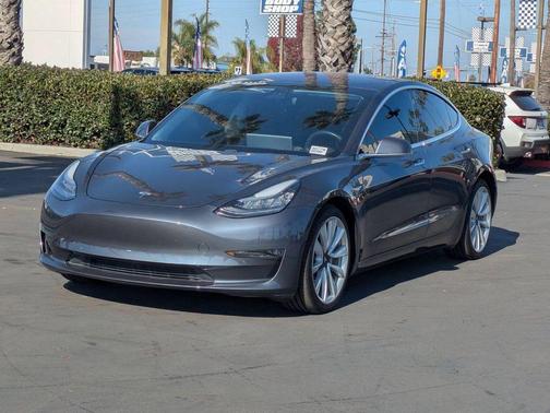 2018 Tesla Model 3 Long Range