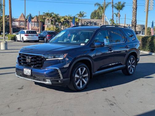 2023 Honda Pilot Touring 8-Passenger