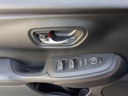 2024 Honda HR-V 2WD Sport