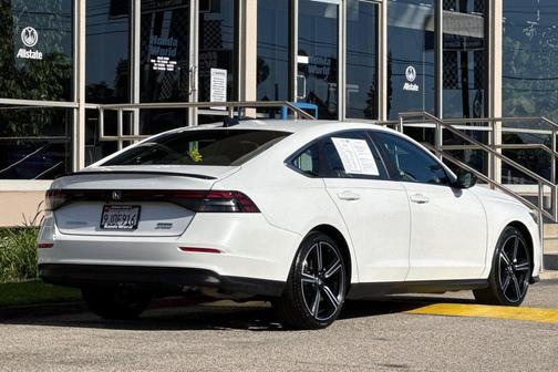 Platinum White Pearl 2024 Honda Accord Hybrid Sport