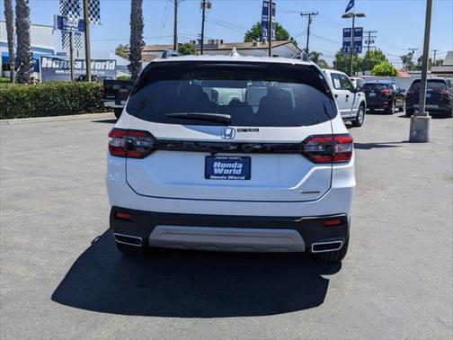 2025 Honda Pilot 2WD TRG