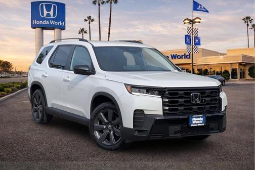 Platinum White Pearl 2026 Honda Pilot Sport