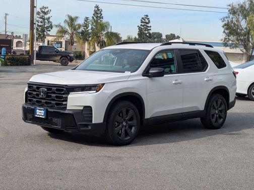 Platinum White Pearl 2026 Honda Pilot Sport