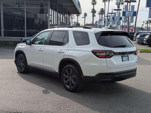 Platinum White Pearl 2026 Honda Pilot Sport