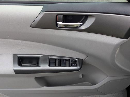 2011 Subaru Forester 2.5 X Limited