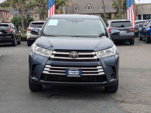 2019 Toyota Highlander LE
