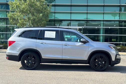 Lunar Silver Metallic 2022 Honda Pilot 2WD Special Edition