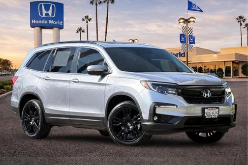 Lunar Silver Metallic 2022 Honda Pilot 2WD Special Edition