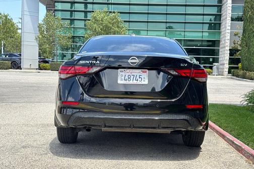 Super Black 2024 Nissan Sentra SV