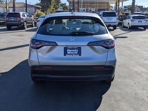 2025 Honda HR-V LX