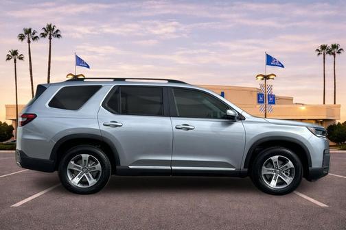 Solar Silver Metallic 2026 Honda Pilot EX-L