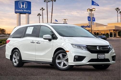 White Diamond Pearl 2018 Honda Odyssey EX-L