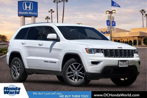 Bright White Clearcoat 2018 Jeep Grand Cherokee Laredo E