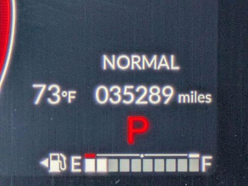 2023 Honda Pilot 2WD Sport