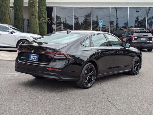 2025 Honda Accord Sport SE 1.5T