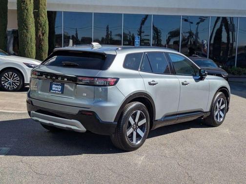 Mercury Silver Metallic 2026 Honda Prologue Touring