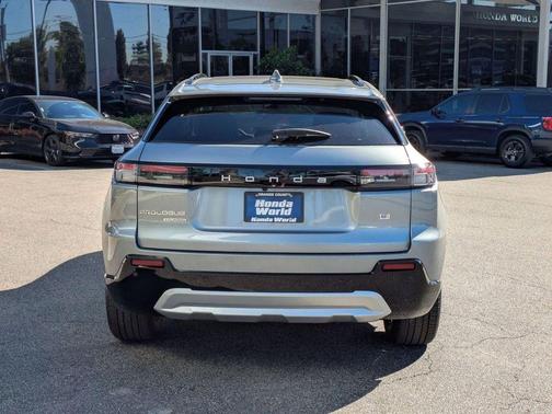 Mercury Silver Metallic 2026 Honda Prologue Touring