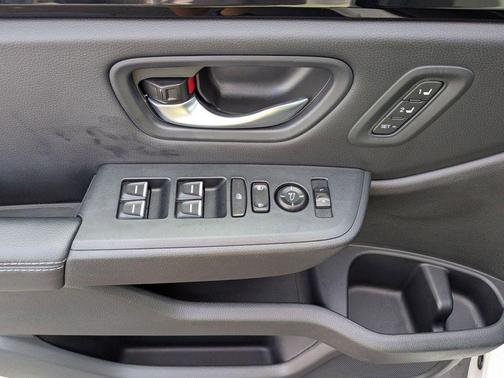 2024 Honda Pilot Touring 8-Passenger