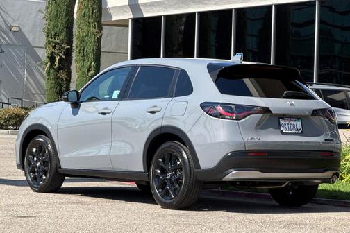 Modern Steel Metallic 2024 Honda HR-V 2WD Sport